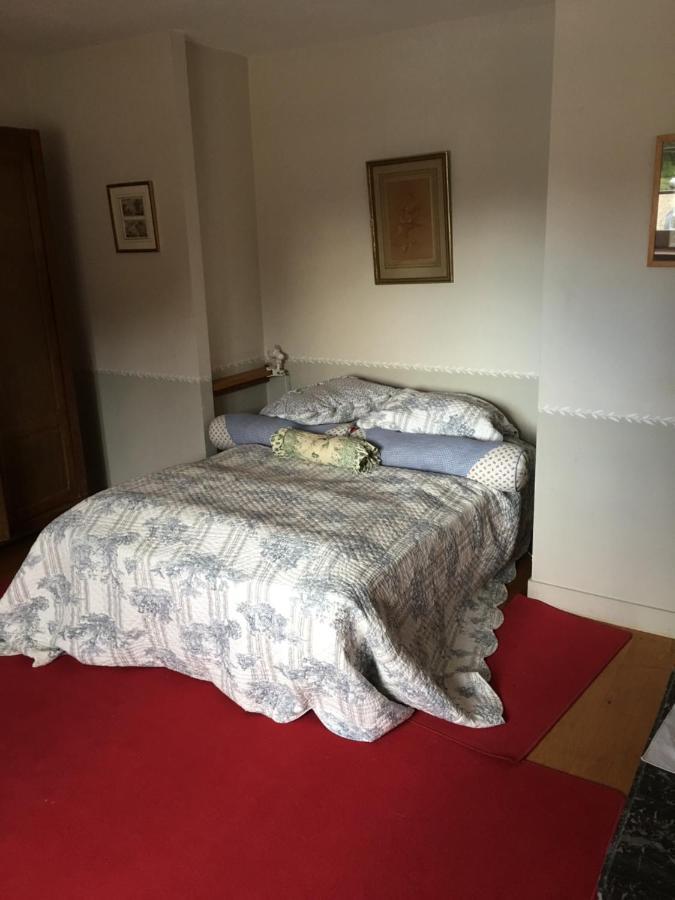 Bed and Breakfast Le Sequoia à Velles  Extérieur photo